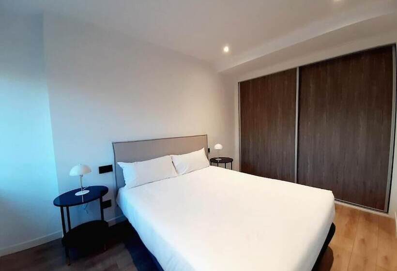 فندق Apartamentos Celestina By Gaiarooms