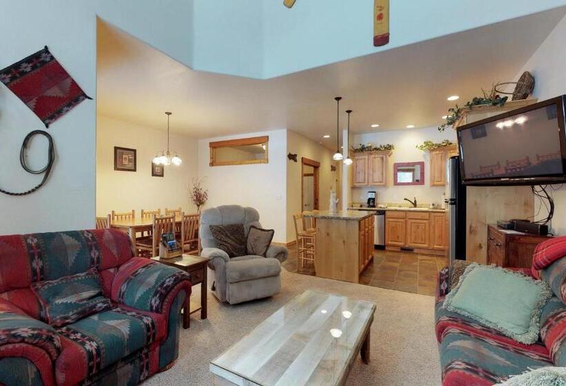 فندق Aspen Village 84