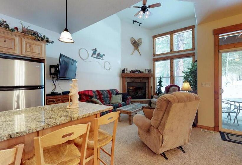 فندق Aspen Village 84