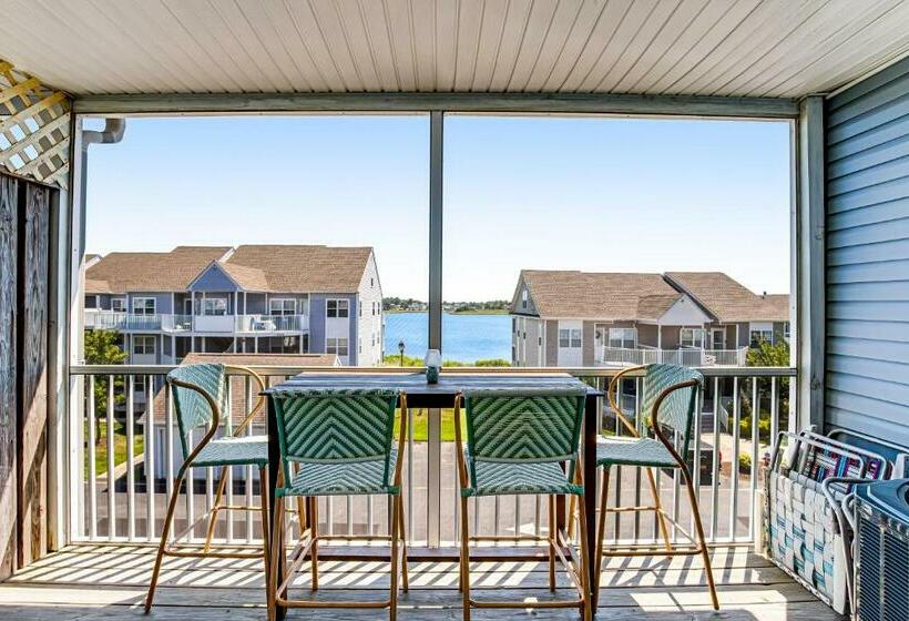 Отель Bethany Bay     605 Crowley