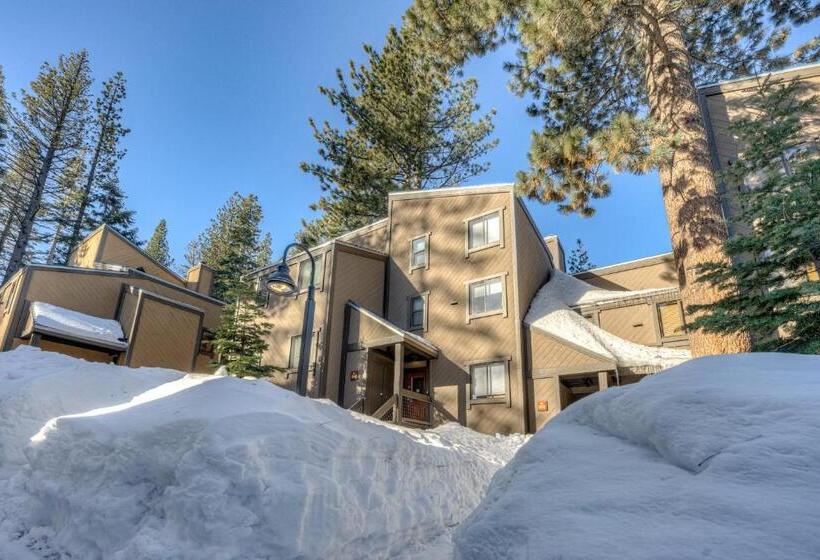 호텔 Great Northstar Condo