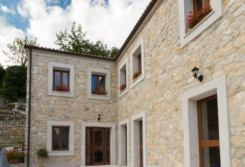 فندق Le Tre Dimore   Masseria Geremia