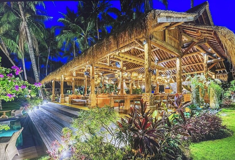 בית מלון כפרי Louka Beach Bali