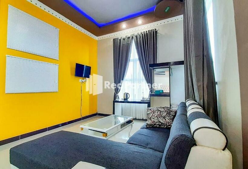 酒店 Mt Syariah Homestay Kerinci Redpartner