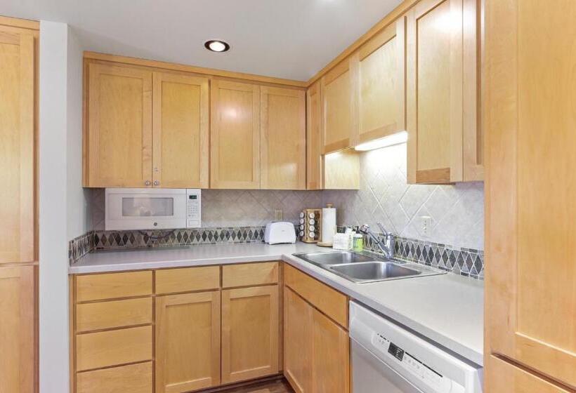 هتل Mt View 30 | Discover Sunriver