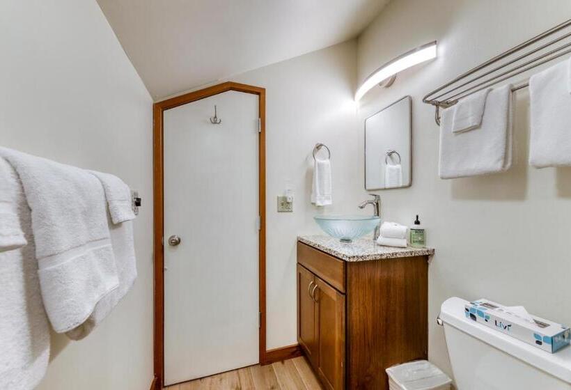 هتل Mt View 33 | Discover Sunriver