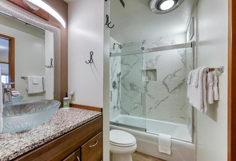 هتل Mt View 33 | Discover Sunriver