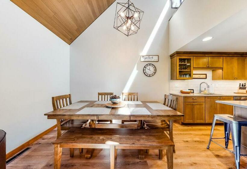 בית מלון כפרי Mt View Condo 22 | Discover Sunriver