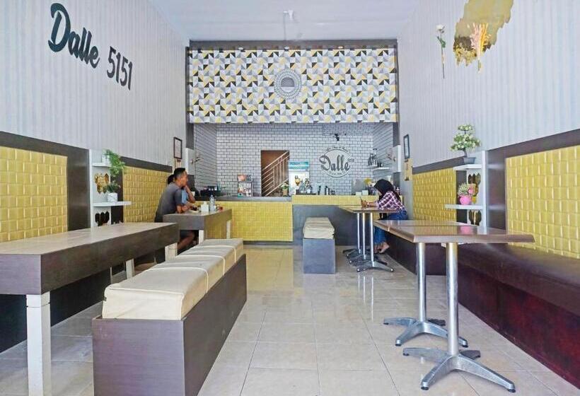 Отель Oyo 91432 Dalle 5151 Jeneponto