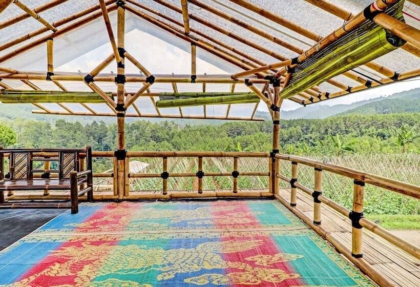 Отель Oyo Homes 90849 Cibeunying Homestay Cibodas Maribaya