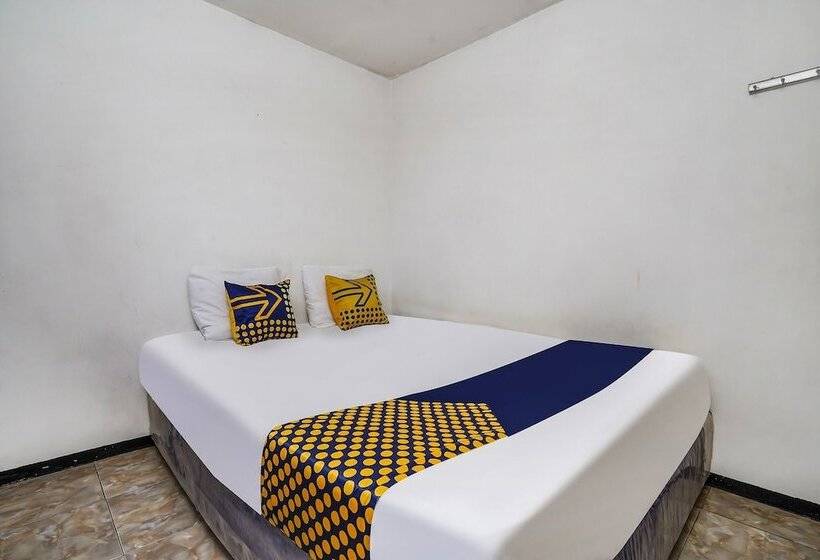 ホテル Oyo Homes 91009 Eco Tourism Desa Cibodas Areng 4 Syariah