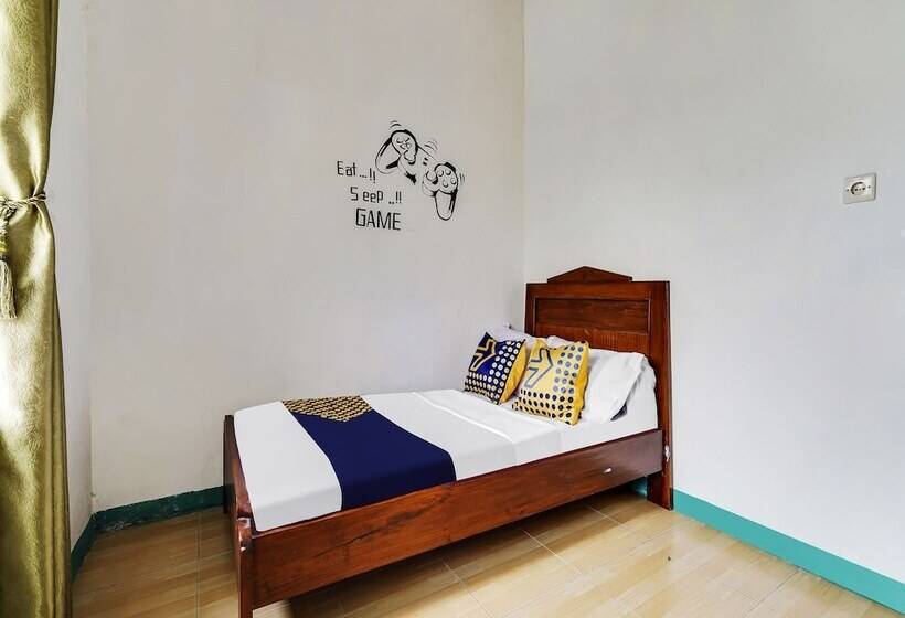 ホテル Oyo Homes 91128 Desa Wisata Lebakmuncang Ciwidey Syariah