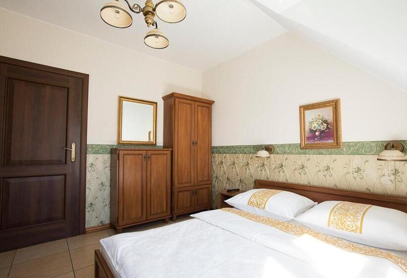 هتل Residenz Selena