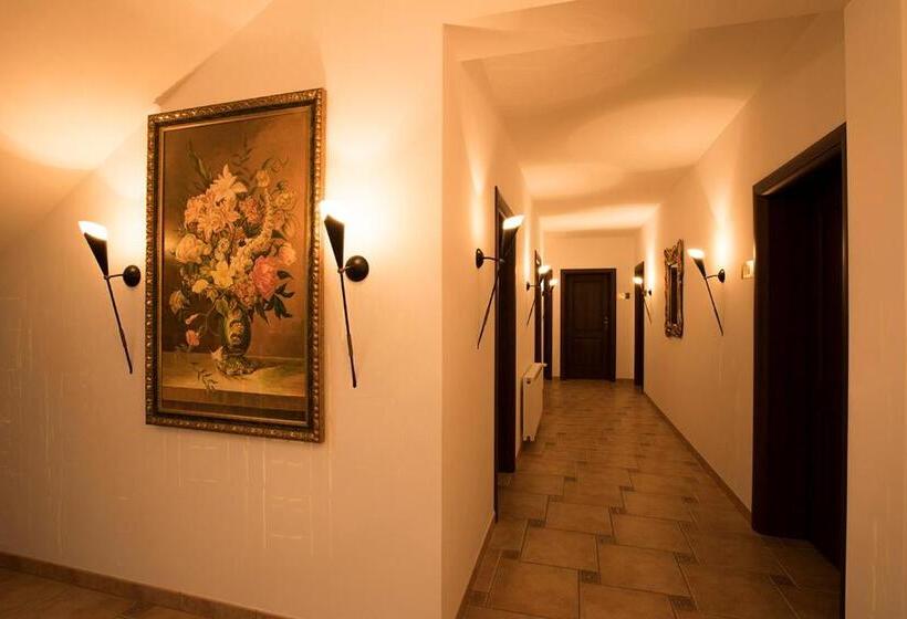 هتل Residenz Selena