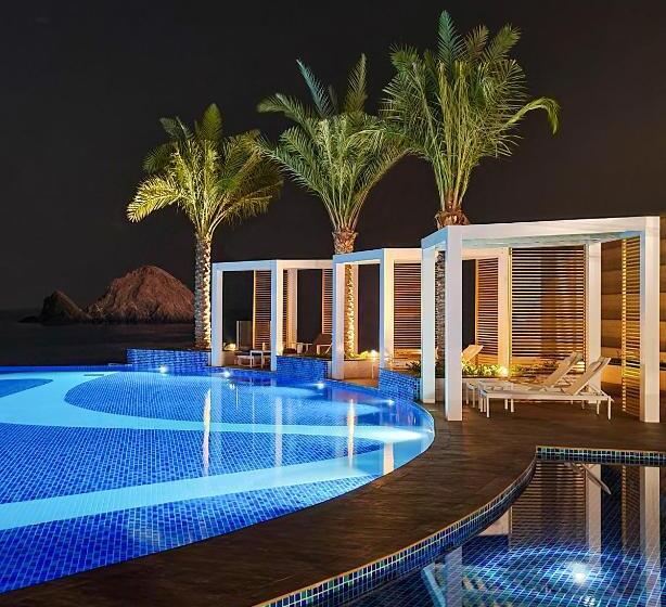 هتل Royal M Al Aqah Beach Resort By Gewan