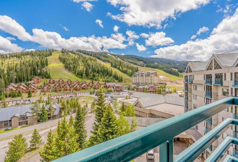 هتل The Lodge At Big Sky