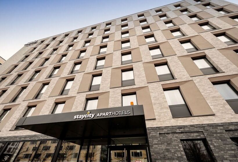 Staycity Aparthotels Frankfurt Airport