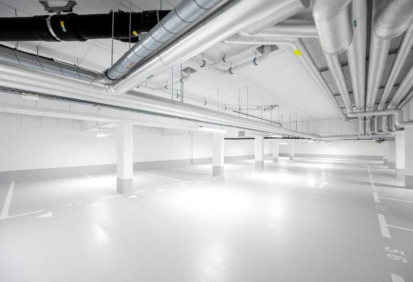 Staycity Aparthotels Frankfurt Airport