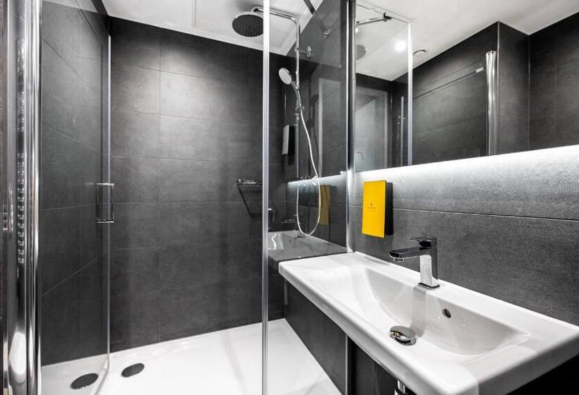 Staycity Aparthotels Frankfurt Airport