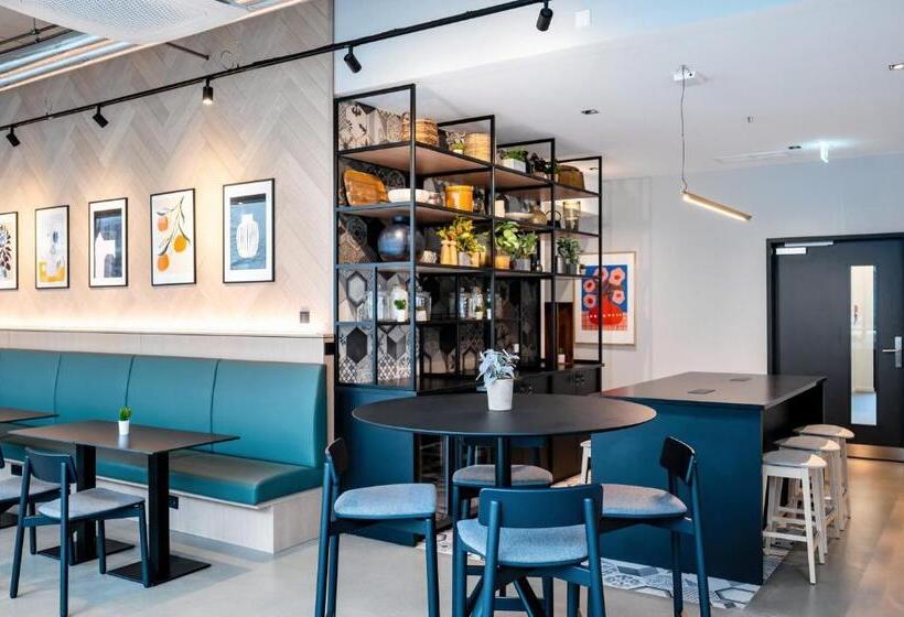 Staycity Aparthotels Frankfurt Airport