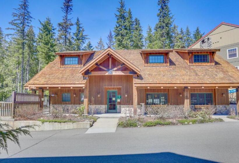 호텔 The Chefs Chalet At Collins Lake