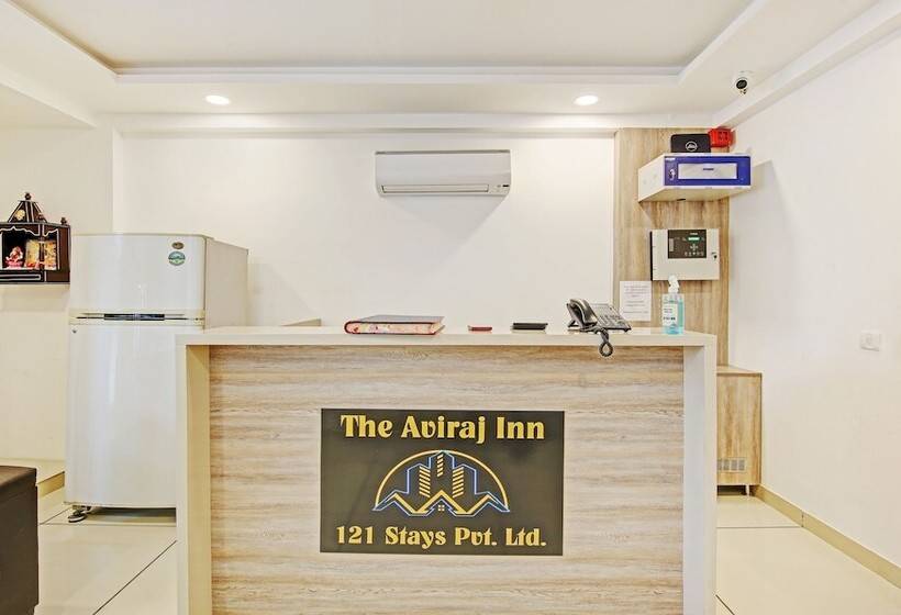 호텔 Treebo Aviraj Inn