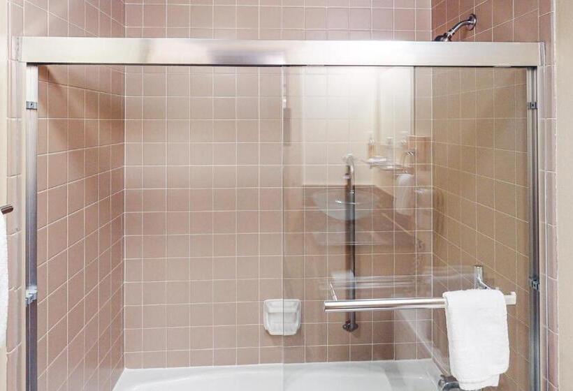 酒店 Village Square Condo #631