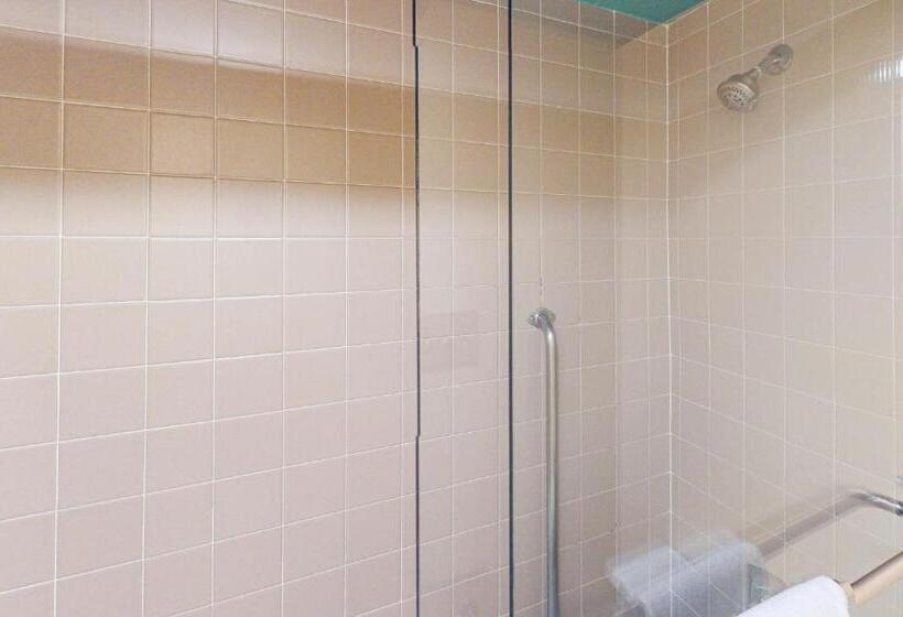 酒店 Village Square Condo #631