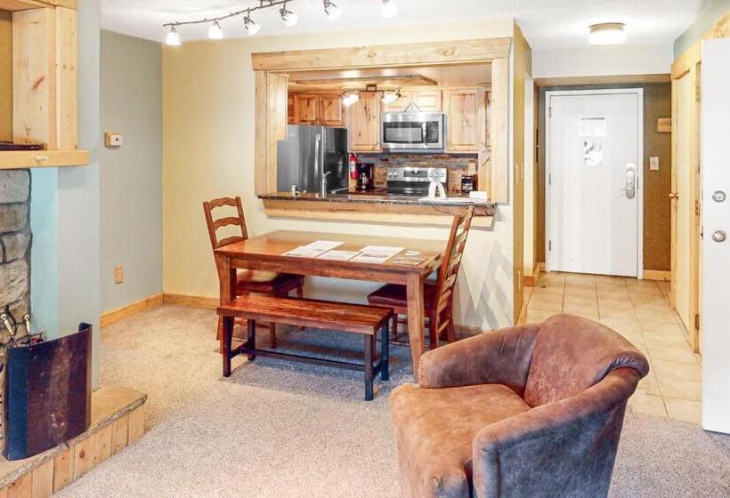 酒店 Village Square Condo #631