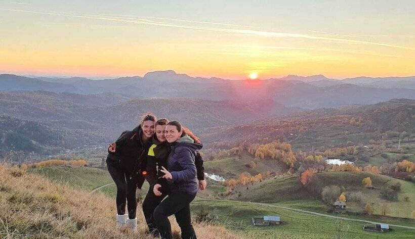 膳宿费 Room In B&b   Camping Retreat Mountain Sanctuary