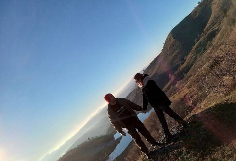 膳宿费 Room In B&b   Camping Retreat Mountain Sanctuary