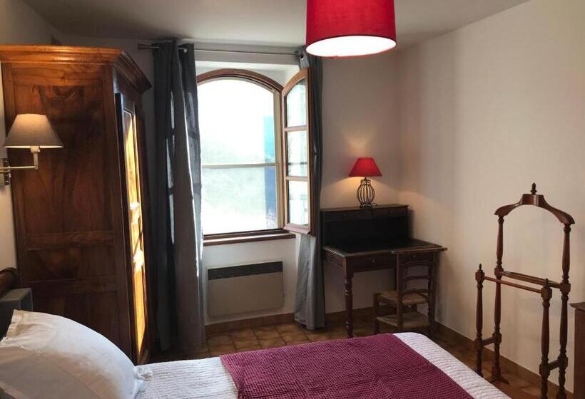 פנסיון La Clue/ Le Jas Du Ventoux