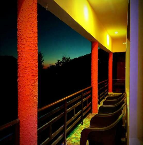 פנסיון Pandava S Cafe & Stay