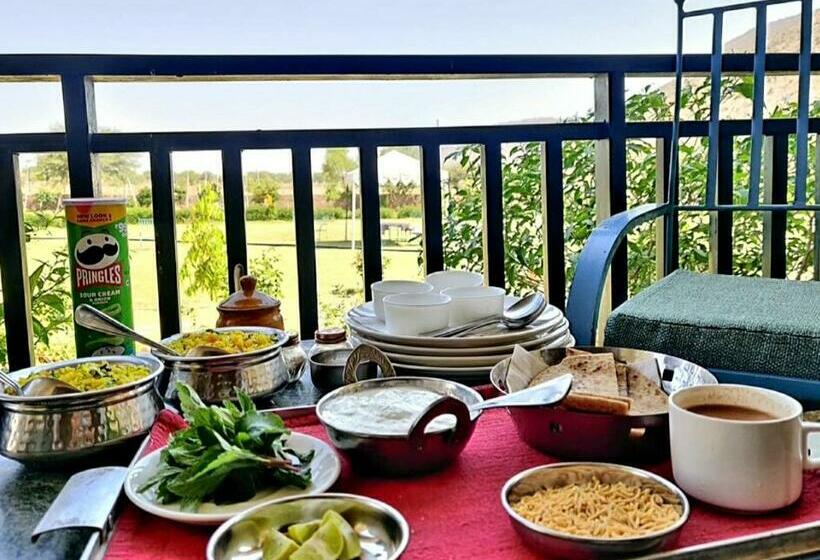 منتجع The Sariska Retreat