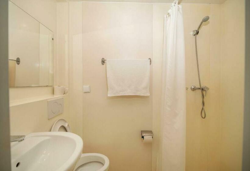 Szobi Malomkert Lovarda