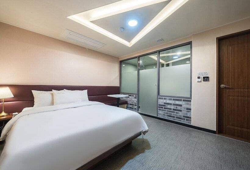 Chuncheon Bomnae Motel