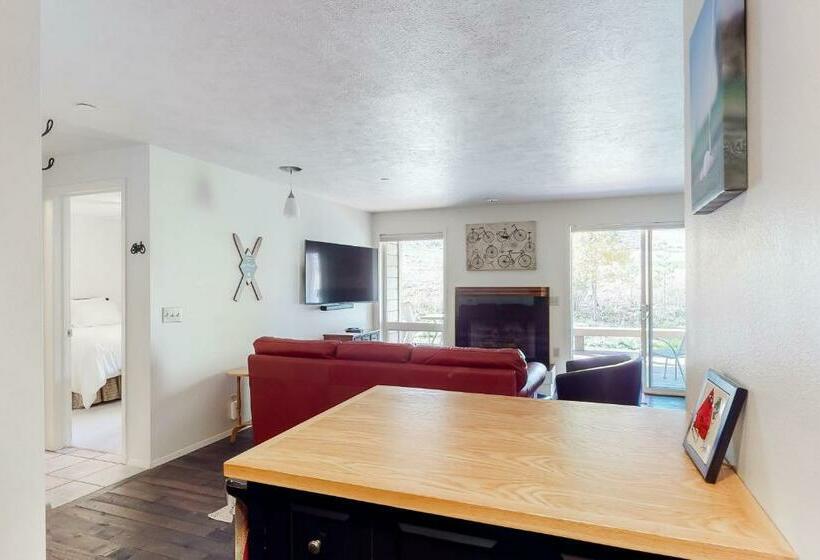 בית מלון כפרי 2498 Indian Springs