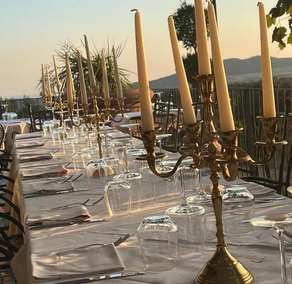 בית מלון כפרי Agriturismo Cerrosughero