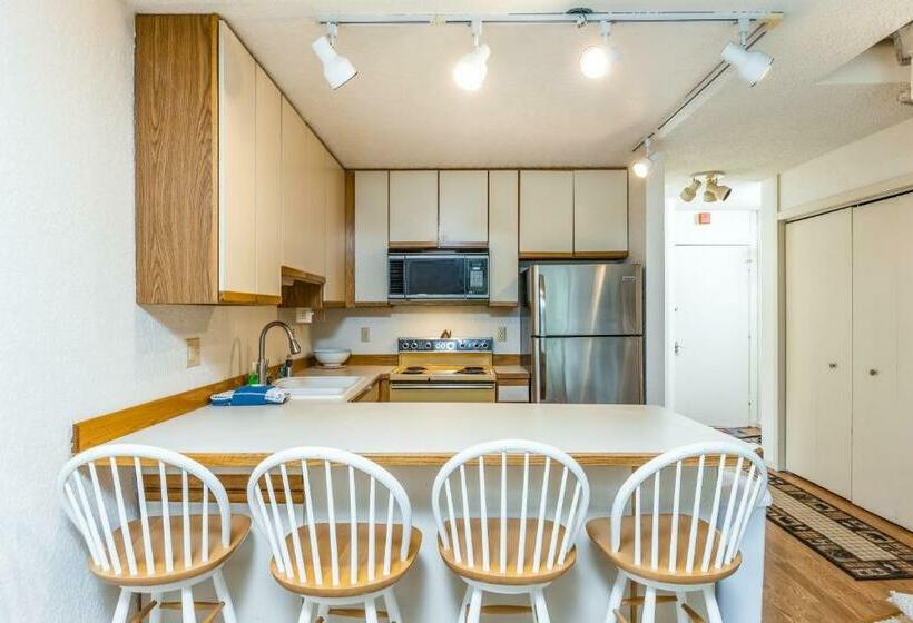 فندق Alyeska Adventure