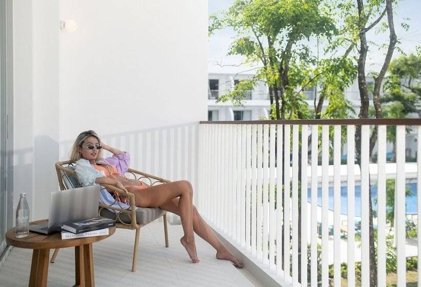 Avani Chaweng Samui Hotel & Beach Club   Adults Only