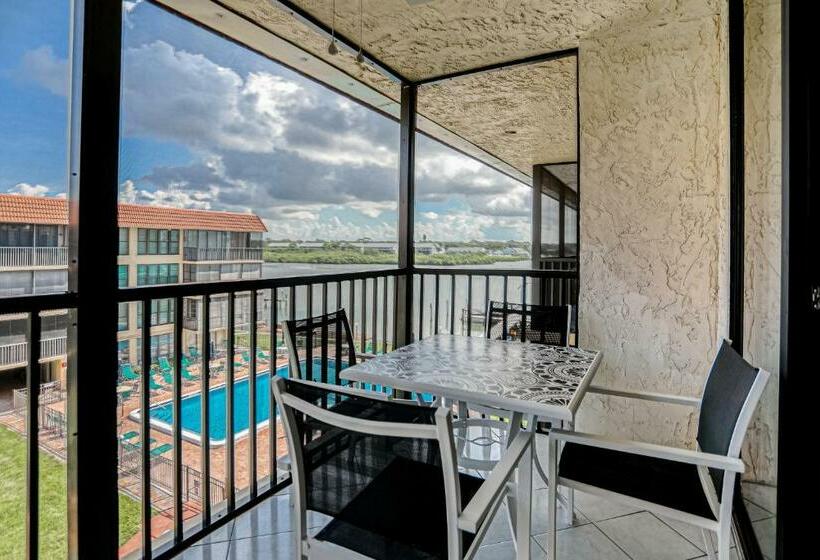 فندق Bay Mariner 428