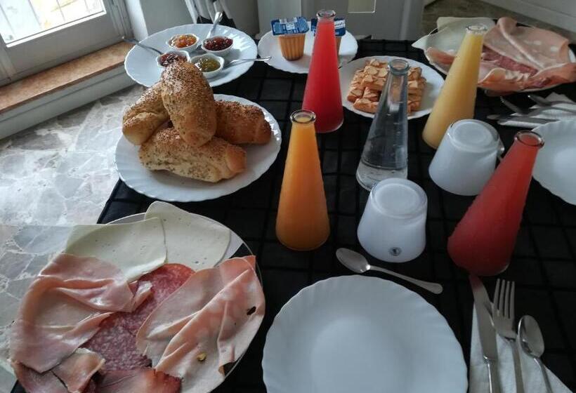 Отель B&b La Casa Di El