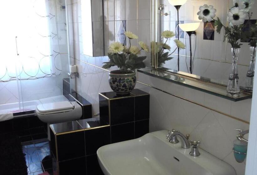 Отель B&b La Casa Di El