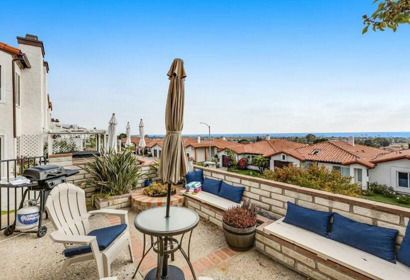 فندق Clover Pacific Views