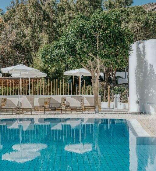 בית מלון כפרי Coralli Seaside Resort