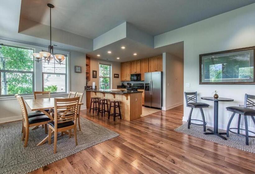 فندق Dover Bay  Bayside South