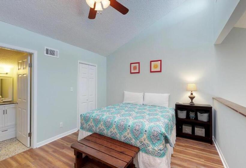 فندق Emerald Shores #3001