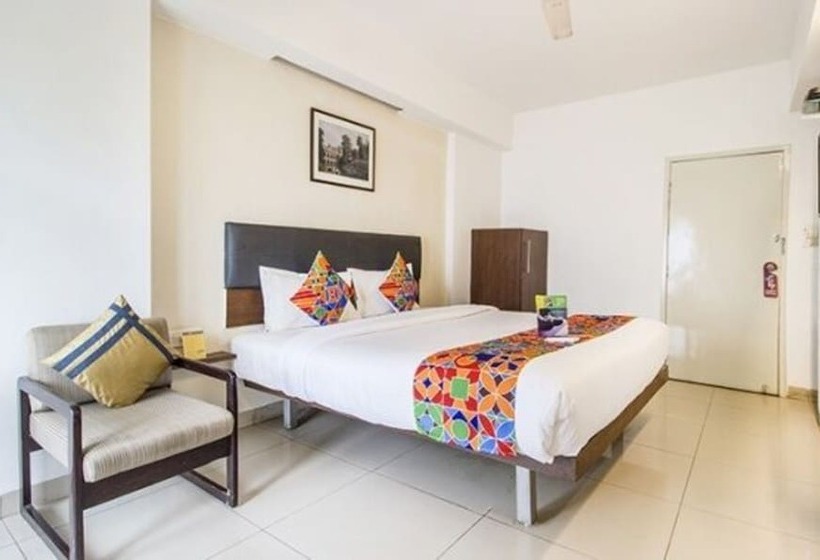 בית מלון כפרי Fabexpress Kalyan