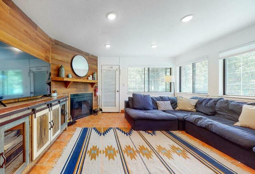 فندق Giant Steps #80