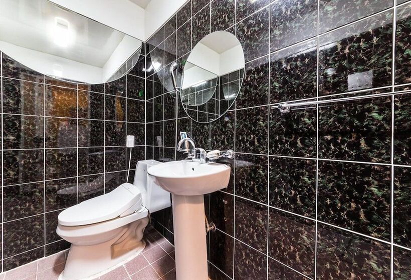 בית מלון כפרי Guri M